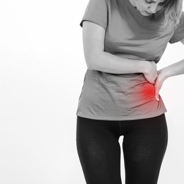 woman-with-sore-loin-min-scaled